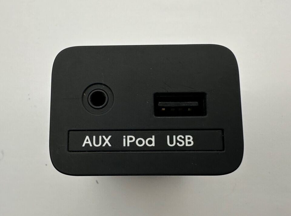 🔥11-13 Kia Optima Center Console Auxiliary AUX USB iPod Jack Adapter Port OEM