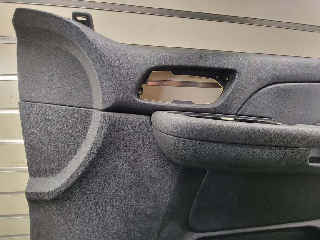 🔥07-09 Chevy Suburban Tahoe Yukon Front Door Trim Panel RIGHT PASSENGER GRAYD15