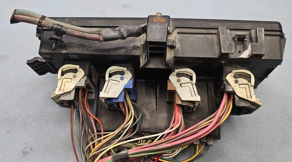 🔥08-09 Dodge Ram TIPM Totally Integrated Power Body Control Module Fuse BoxBox