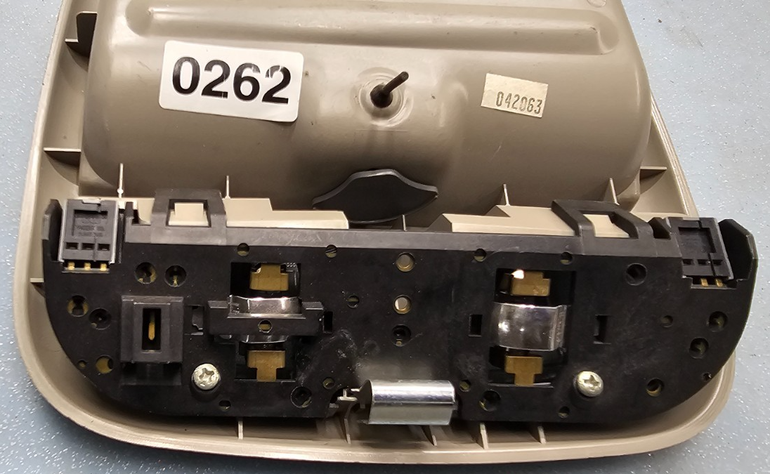 🔥00-06 NISSAN SENTRA OVERHEAD CONSOLE DOME LIGHT MAP LAMP ASSEMBLY TAN OEM