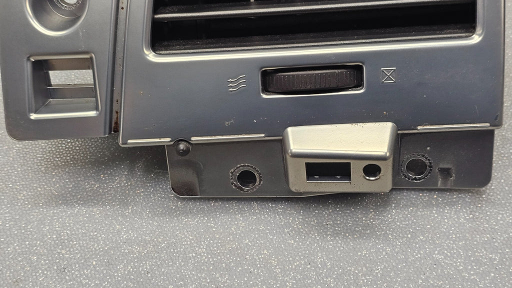 🔥09-12 LINCOLN MKS DASH RIGHT PASSENGER AIR VENT A/C AC HEATER PANEL SILVER