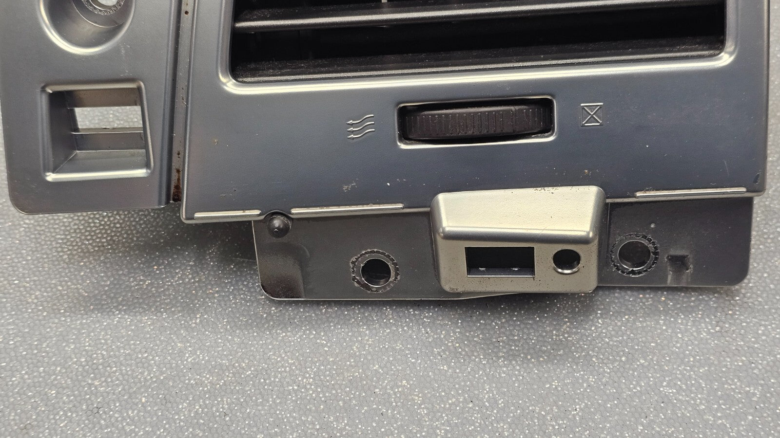 🔥09-12 LINCOLN MKS DASH RIGHT PASSENGER AIR VENT A/C AC HEATER PANEL SILVER