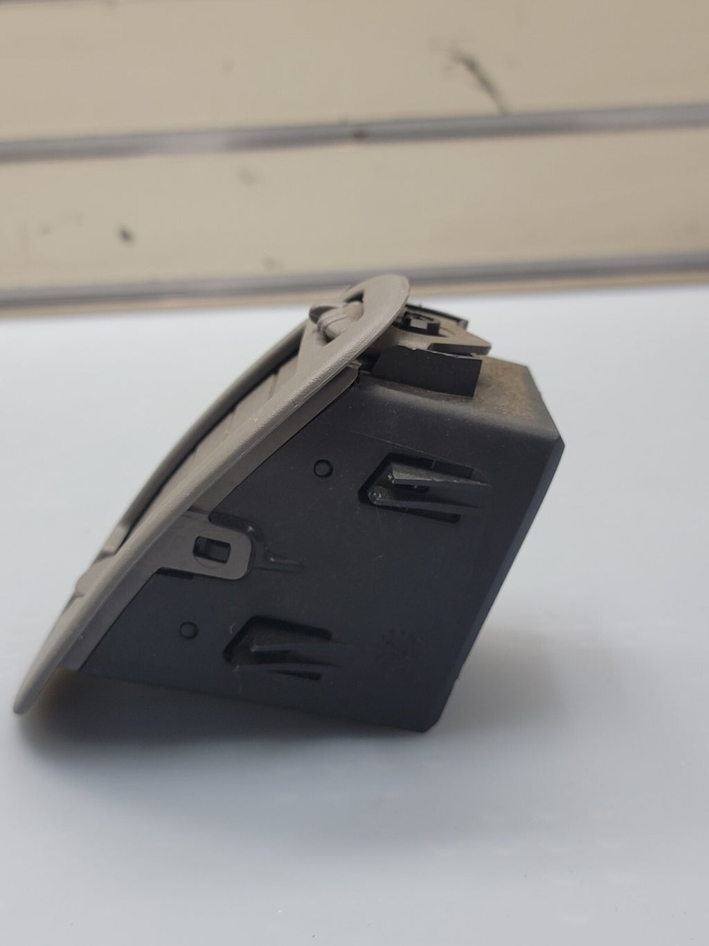 🔥2004-2007 CHEVY MALIBU A/C Conditioner Heater Air Vent trim Right/left Gray