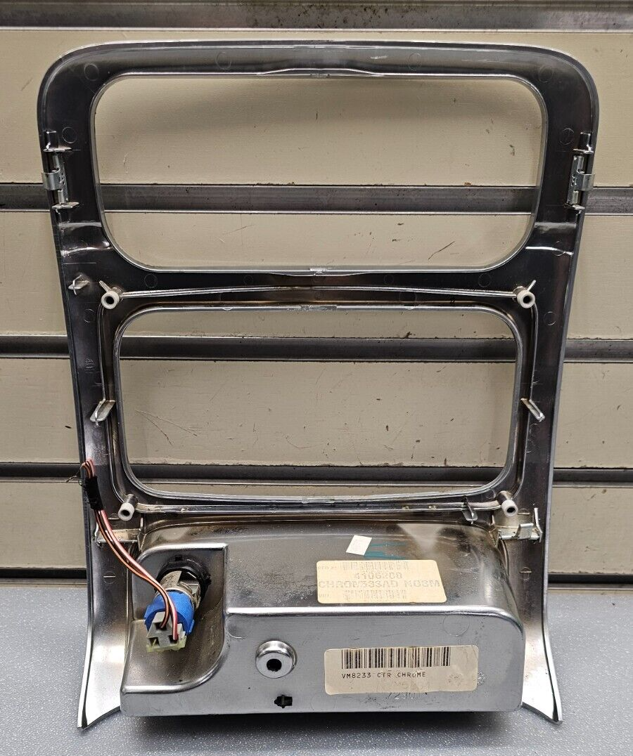 🔥02-07 Liberty KJ Dash FM Radio Climate Display Stereo Bezel Trim Panel Silver