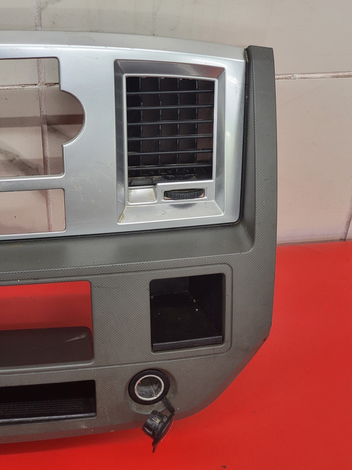 🔥06-08 Dodge RAM Dash RADIO Bezel Climate Trim Panel 🔴Storage SILVER v3 B11