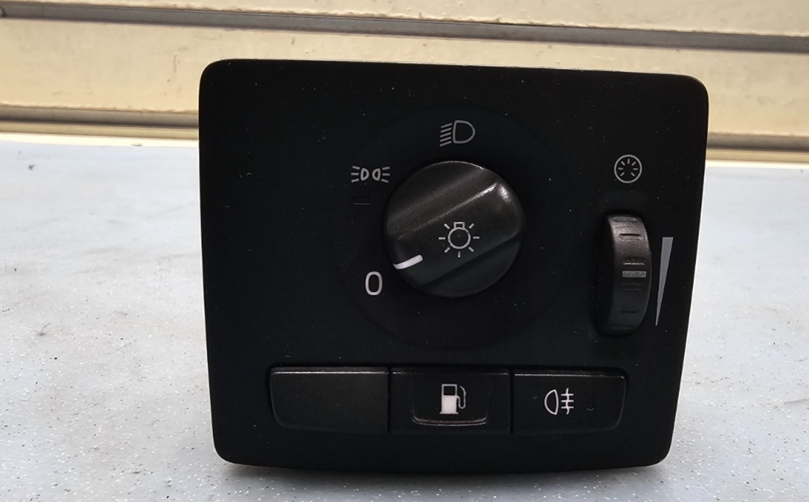 🔥05-10 VOLVO V50 Headlight Control Switch black oem