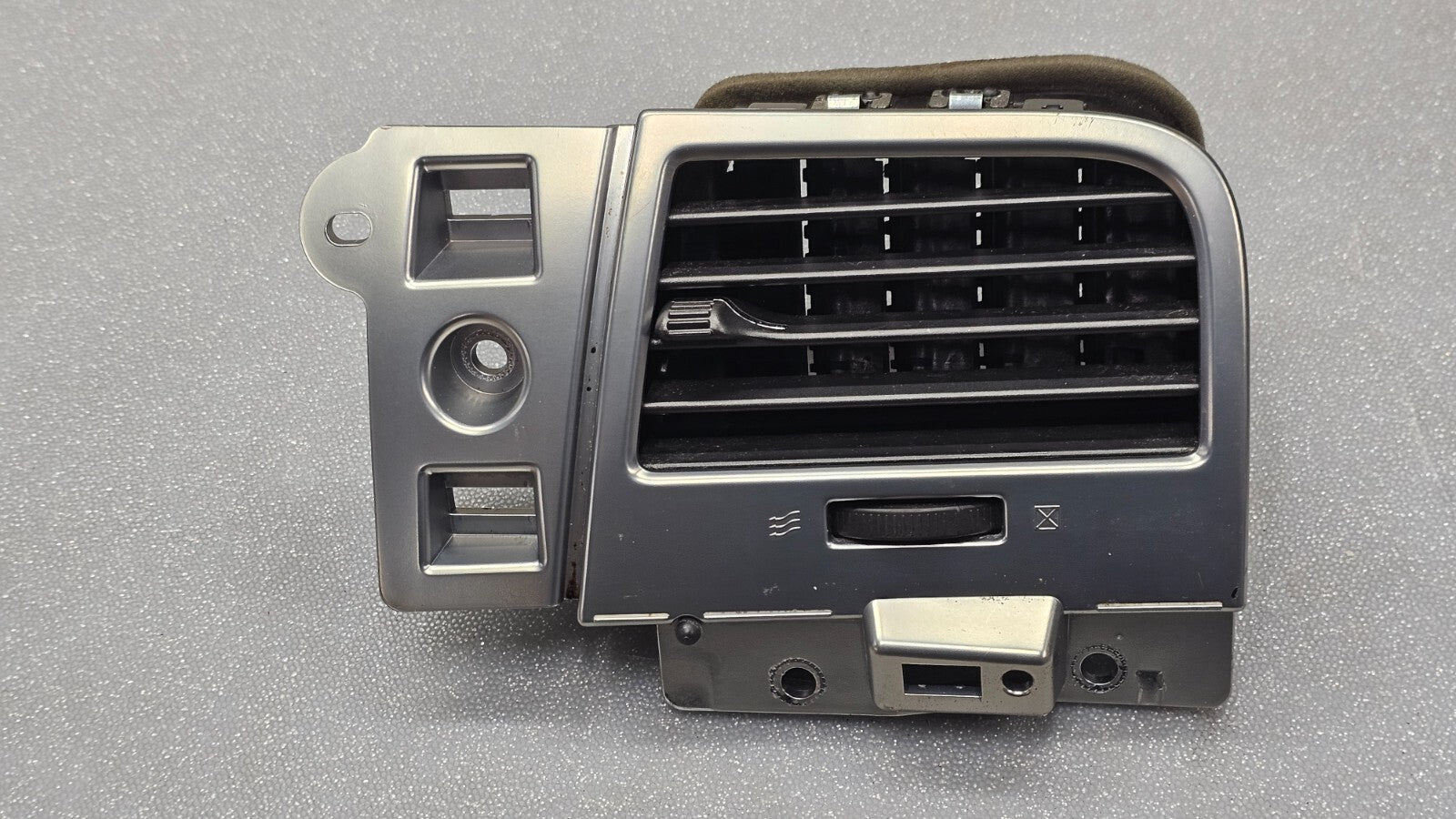 🔥09-12 LINCOLN MKS DASH RIGHT PASSENGER AIR VENT A/C AC HEATER PANEL SILVER