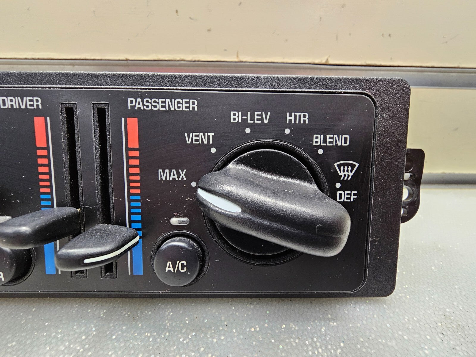 🔥00-05 Buick Regal Century Dash Climate Control Heater Temperature Conditioning