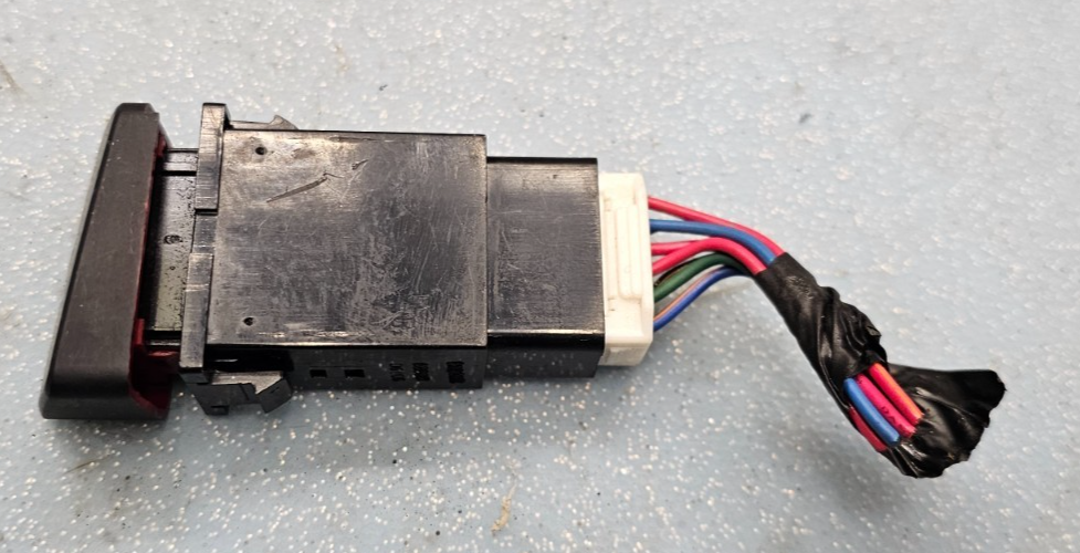 🔥02-05 Hyundai XG350 Emergency Hazard Warning Light Lamp Switch Button Black