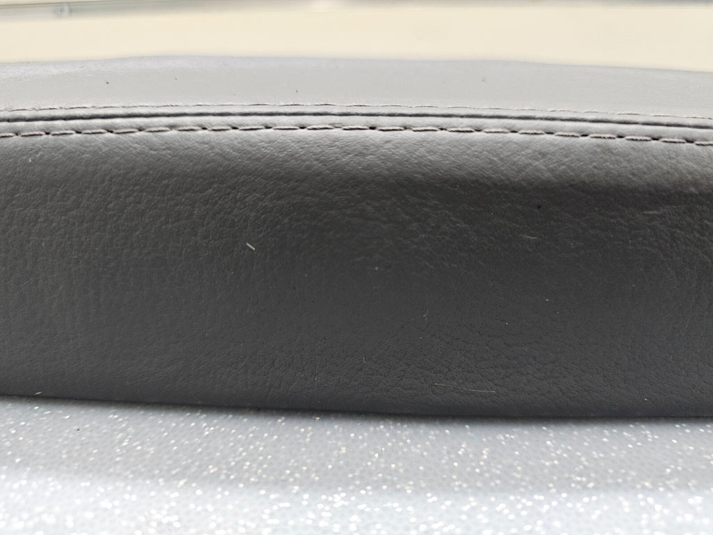 04-08 Acura TSX Center Console Lid Arm Rest Top Pad Cover Assembly Leather Black