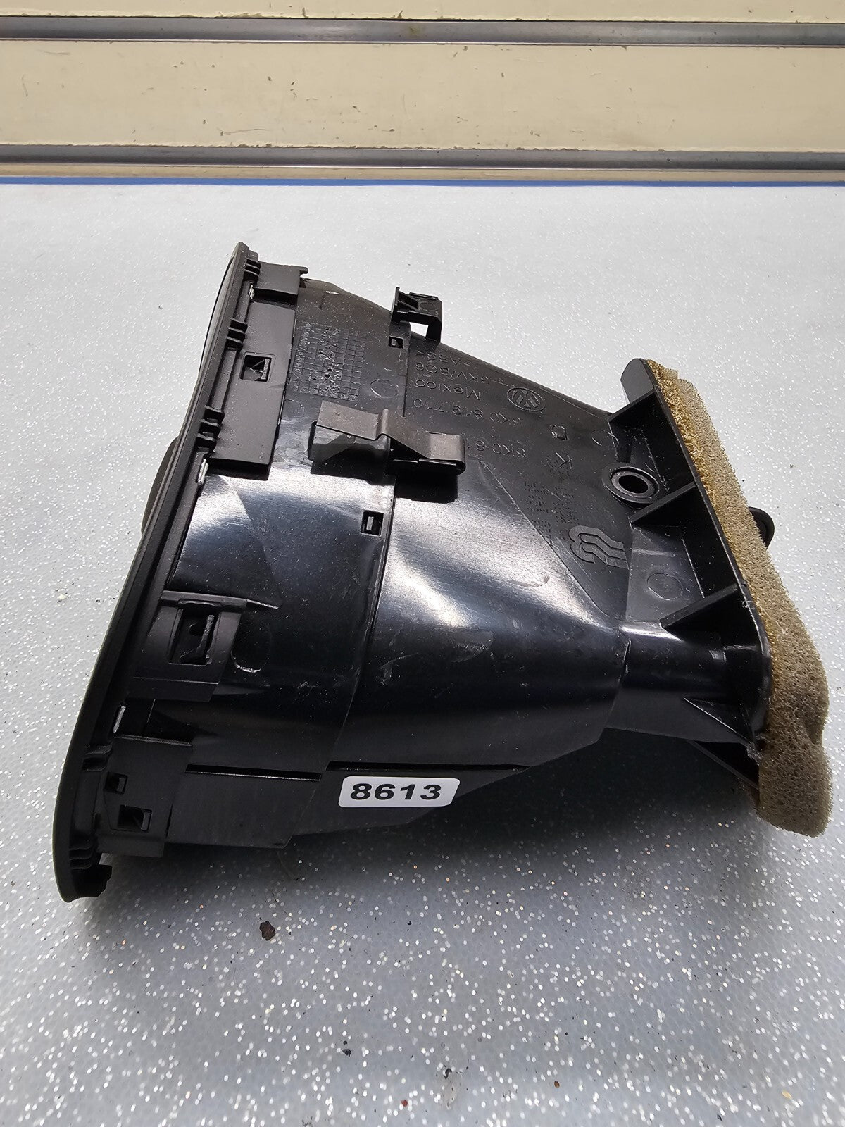 🔥2010-2014 Volkswagen Golf RH Right Center Dash AC Air Vent Heater Trim OEM