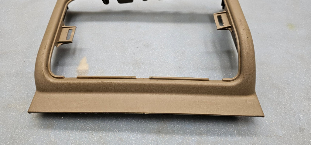 🔥03-06 SILVERADO TAHOE GMC SIERRA CENTER CONSOLE STORAGE CUBBY TRAY TAN
