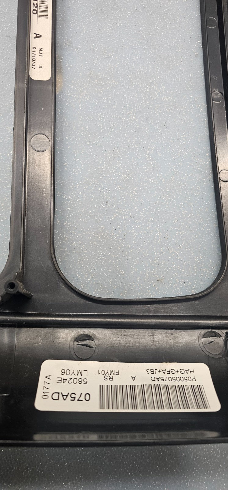 🔥01-07 Dodge Caravan Town & Country Voyager dash radio climate TRIM bezel BLACK