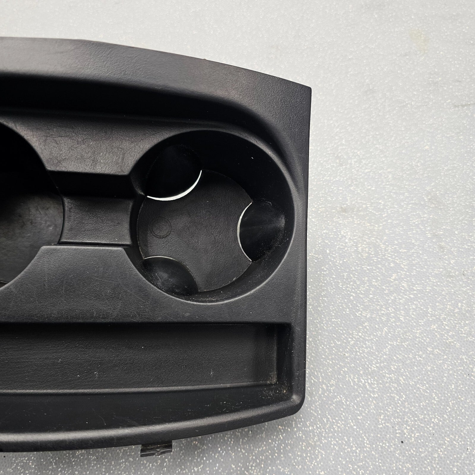 05-07Jeep GrandCherokee Commander Center Console Rubber Cup holder Insert OEM/JC