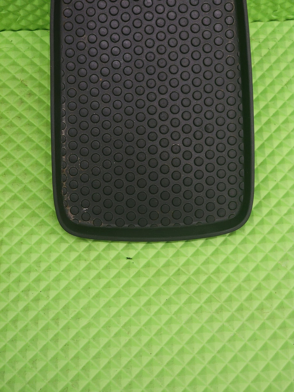 🔥03-06 Chevy SILVERADO SIERRA Center Console Armrest Lid Insert Tray RUBBER MAT