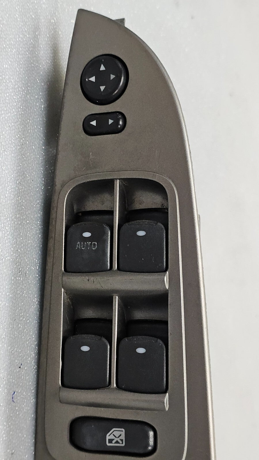 10-12 Chevy Malibu Left Driver Master Power Window Mirror Control Switch Silver