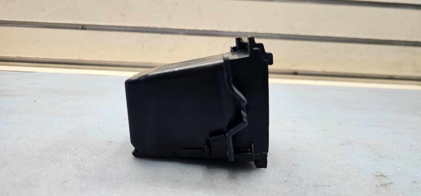 🔥06-09 Dodge Ram 1500 2500 Radio Dash Bezel Cubby Storage Compartment Black
