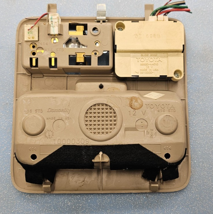 00-05 TOYOTA HIGHLANDER Overhead Console Sunglasses Storage Sunroof Switch TAN