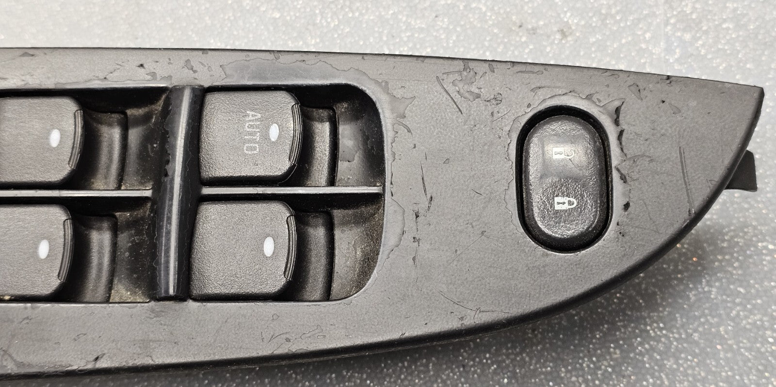 🔥07-09 Saturn Aura Left Driver Master Power Door Window Switch Assembly Black