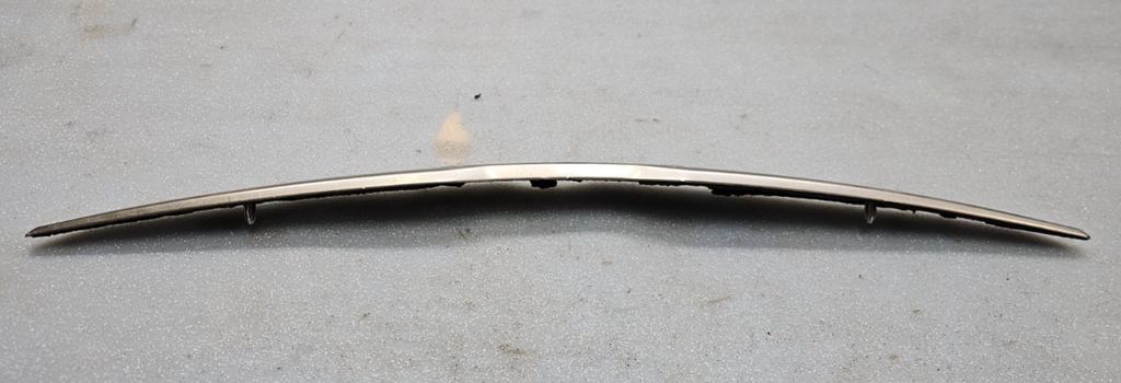 11-14 CHRYSLER 200 REAR TRUNK DECK DOOR EMBLEM BADGE LID NAMEPLATE LOGO MOLDING