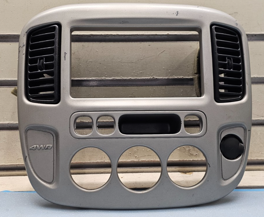 🔥01-07 FORD ESCAPE CENTER DASH RADIO A/C CLIMATE TRIM BEZEL SILVER OEM