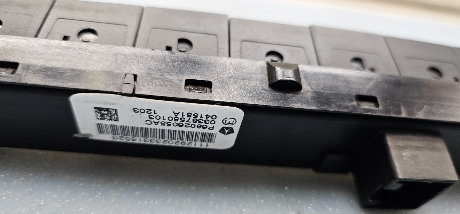 🔥09-12 DODGE RAM 1500 2500 HAZARD TRACTION CONTROL TOW HAUL SWITCH BLACK SW34