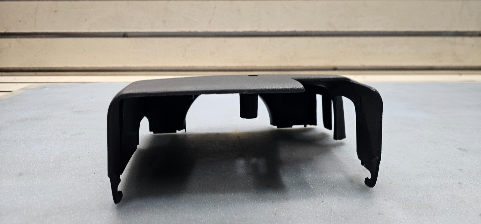 95-03 Escalade Astro Blazer Steering Column Lower Trim Cover Shroud UPPER BLACK