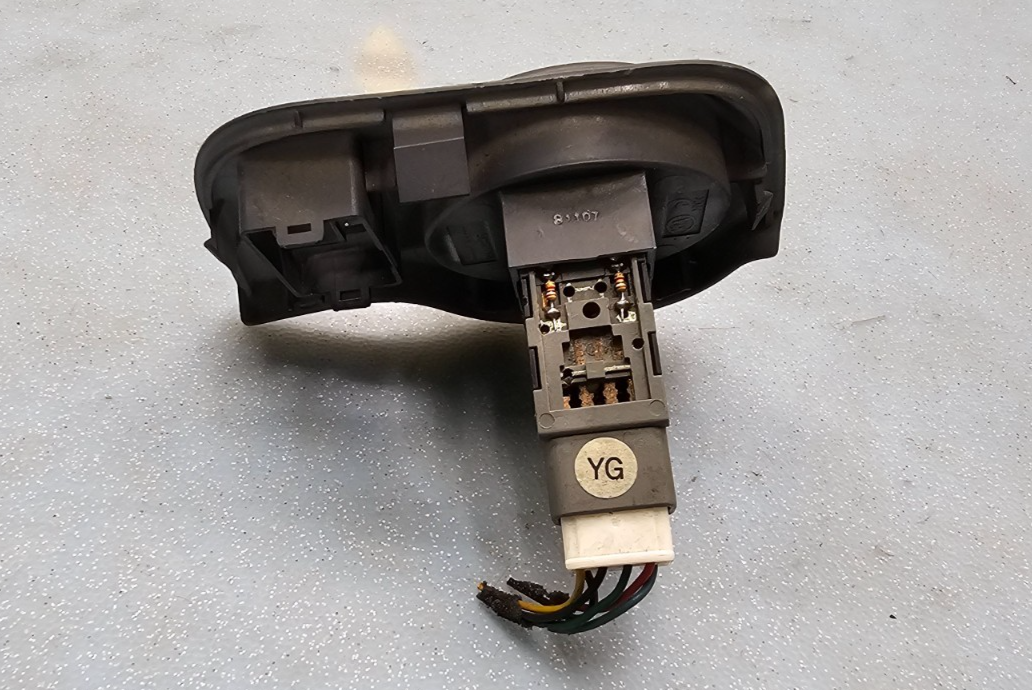 🔥05-11 Kia Rio Headlight Headlamp Adjuster Rear Fog light switch Assembly Black