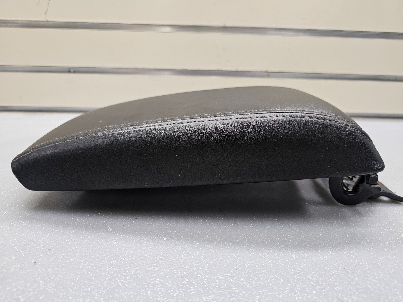 🔥09-13 Mazda 6 Center Console Leather Sliding Armrest Lid Assembly Black OEM