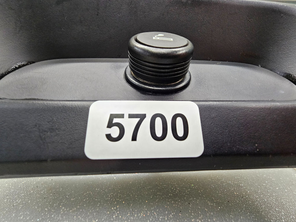 04-08 Ford F150 Lariat Climate Control Heater &Radio Bezel Dash Trim Black OEM