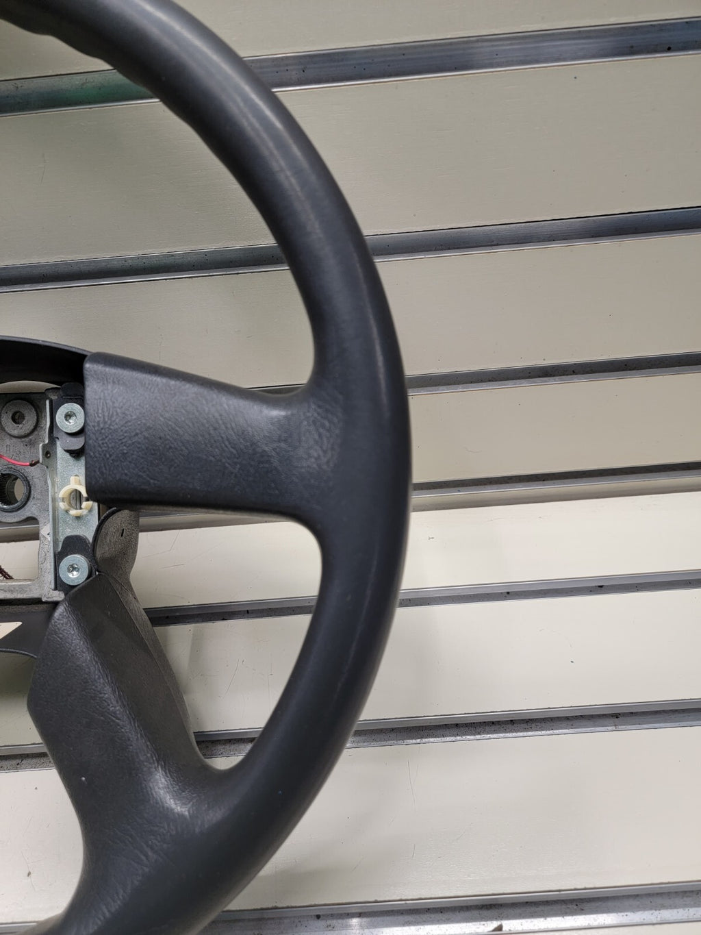 🔥03-06 SILVERADO SIERRA YUKON TAHOE SUBURBAN STEERING WHEEL LEATHER BLACK