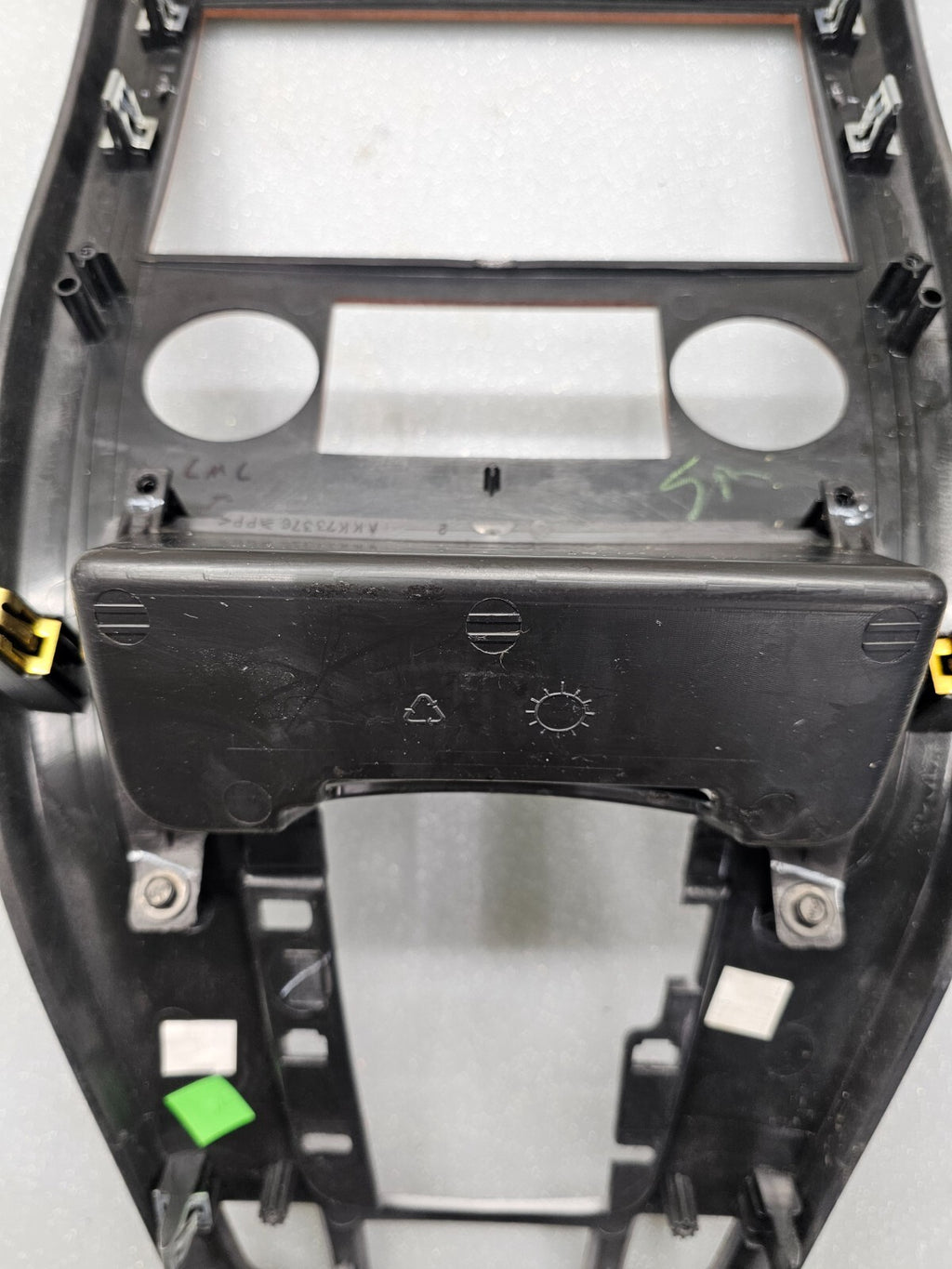 07-09 Equinox Center Dash Radio Climate Stereo Bezel Trim Panel SILVER/WOOD B43