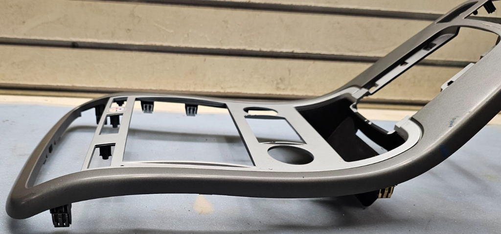 🔥07-09 Chevrolet Equinox Center Dash Radio Climate Bezel Surround Trim silver
