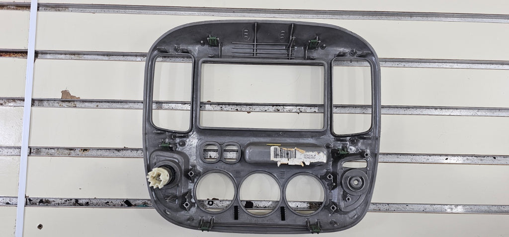 🔥01-07 FORD ESCAPE CENTER DASH RADIO A/C CLIMATE TRIM BEZEL SILVER OEM
