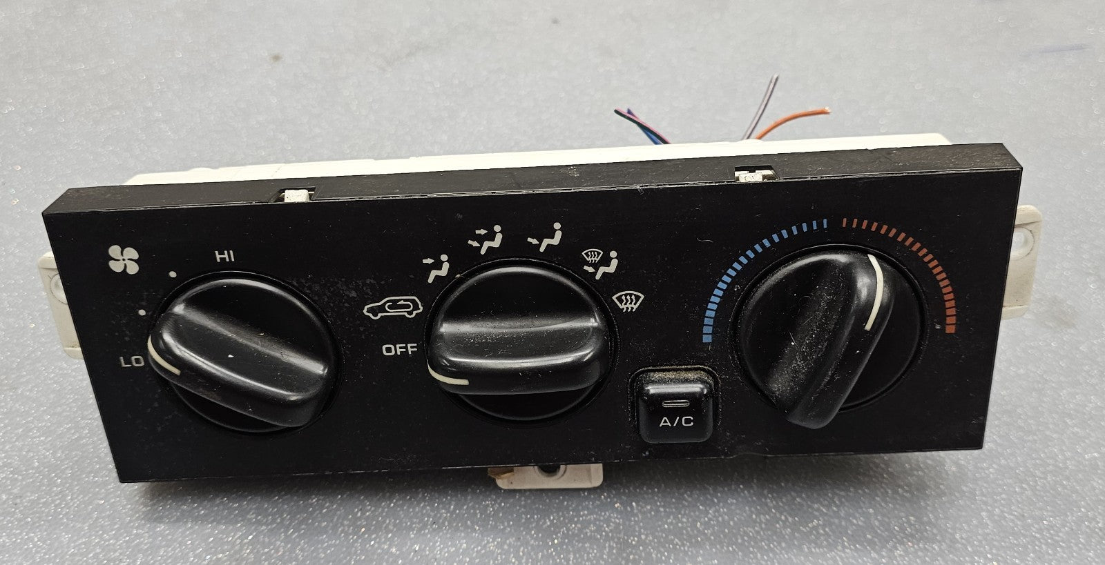 96-98 JEEP GRAND CHEROKEE A/C HEATER CLIMATE CONTROL TEMPERATURE SWITCH ASSEMBLY
