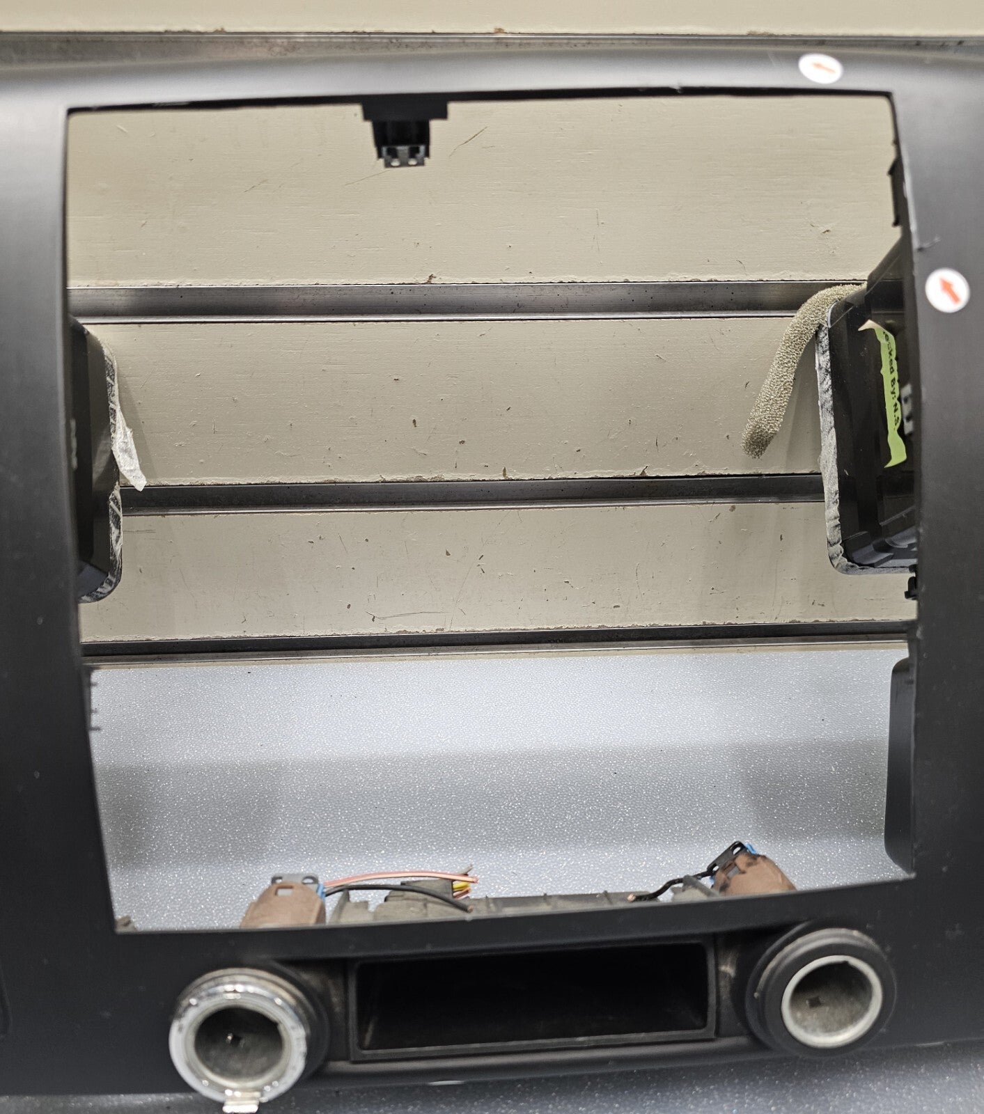 🔥07-14 Silverado SIERRA Center Dash Radio Bezel AC Climate Trim Panel Black B6