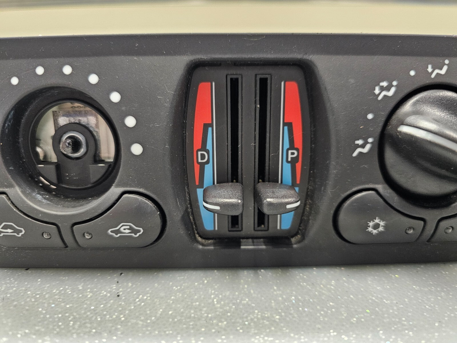 04-05 MONTE CARLO IMPALA AC HEATER CLIMATE TEMPERATURE CONTROL HVAC CONDITIONER