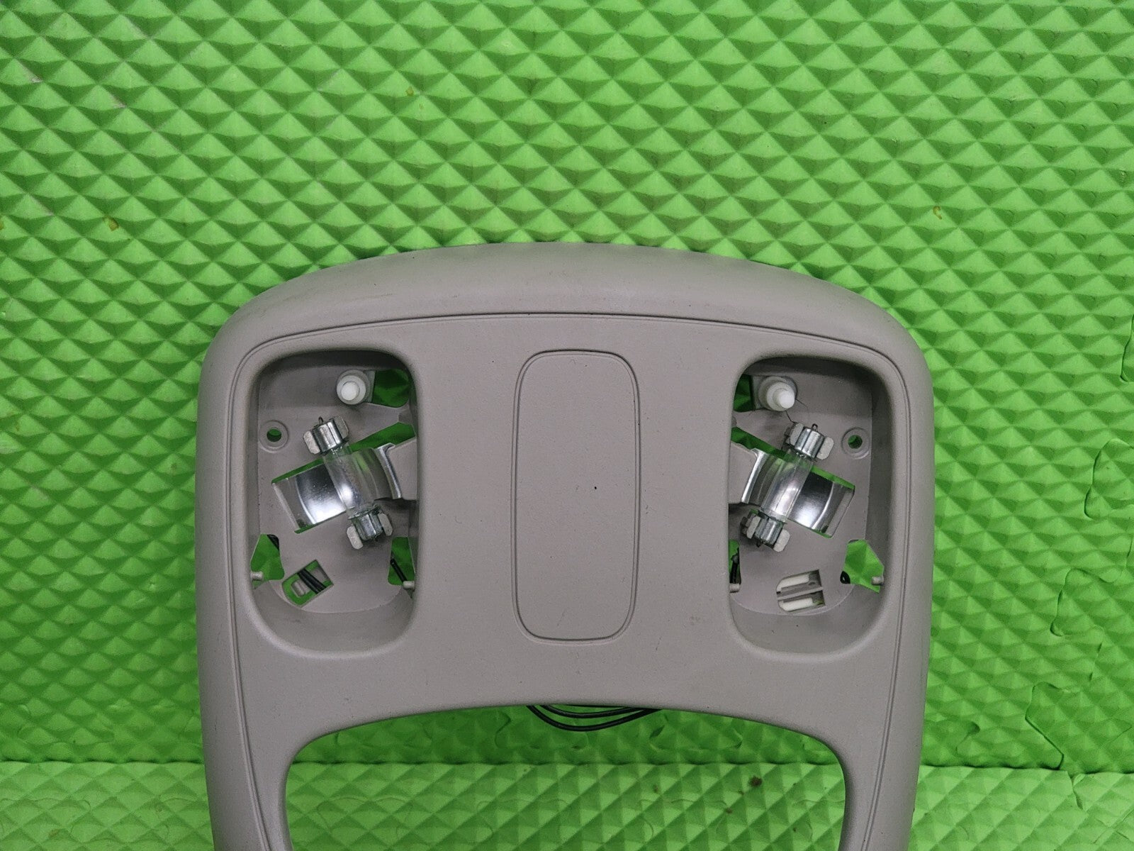 🔥2002-2005 Dodge Ram 1500 OverHead Console Map Dome TAN