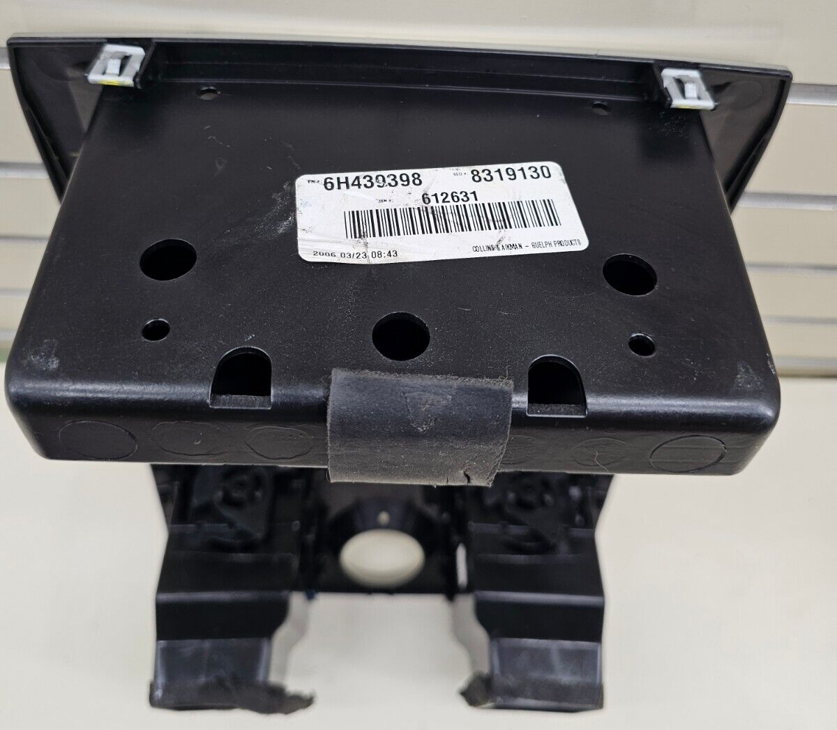 🔥05-07 CHRYSLER 300 CENTER DASH RADIO BEZEL CENTER TRIM PANEL SILVER OEM B16