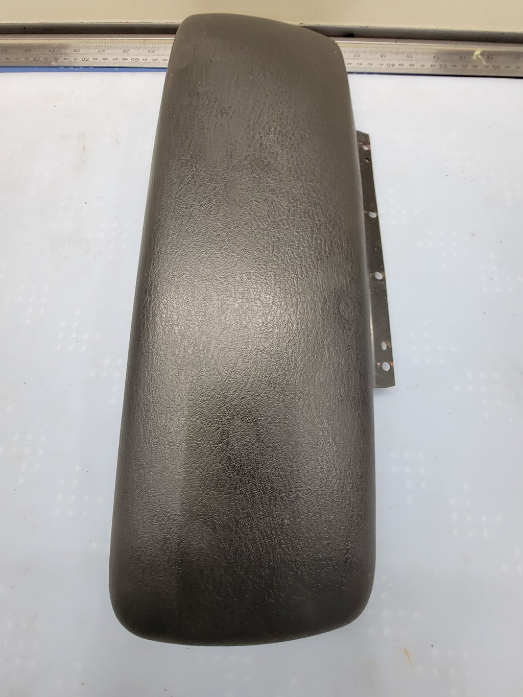 🔥2001-2007 Dodge Dakota/ Durango Center Console Lid Bracket Armrest Black
