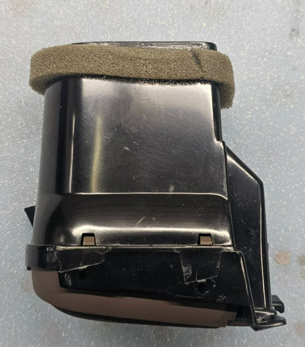 97-03 Ford F150 Expedition Center Dash Left Driver AC A/C Air Vent Heater BLACK
