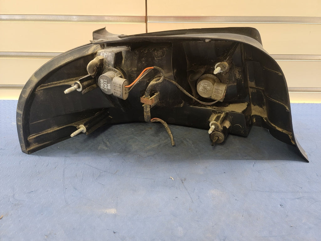 🔥00-03 Mecury Sable Sedan Fits PASSENGER Tail Light   YF4Z13405BA