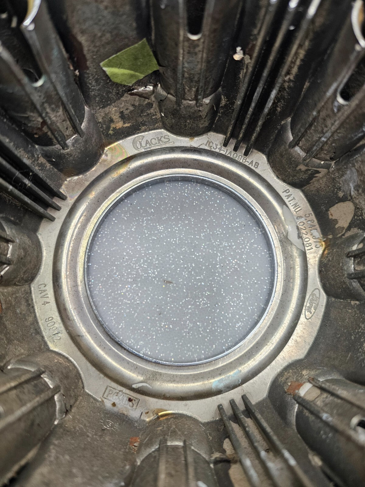 99-04 Ford F250 Excursion Super Duty Front Rear Wheel Center Cap Hubcap Silver