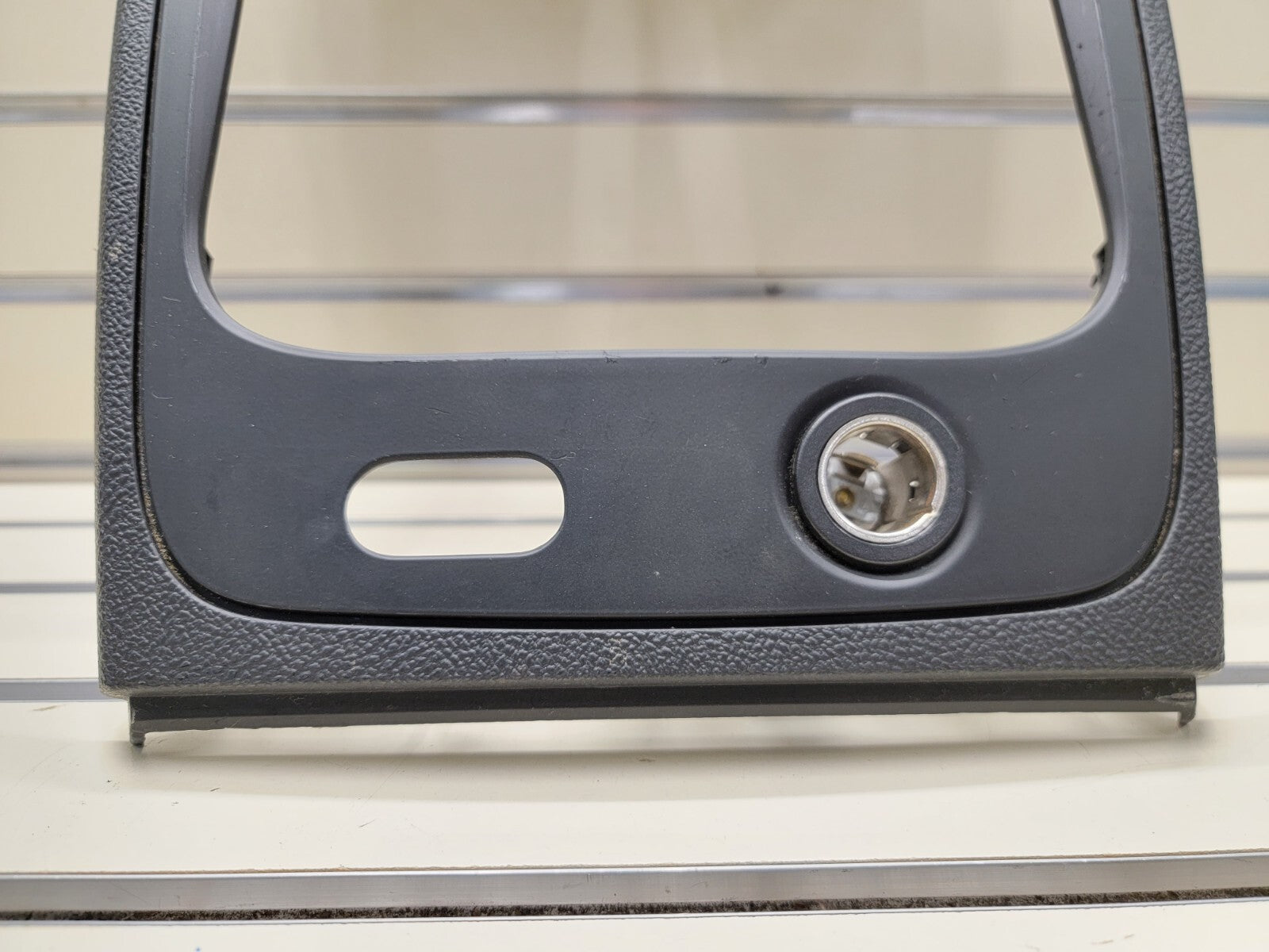 🔥2006-2011 Chevrolet HHR Center Dash Radio Trim w Vents B37 black