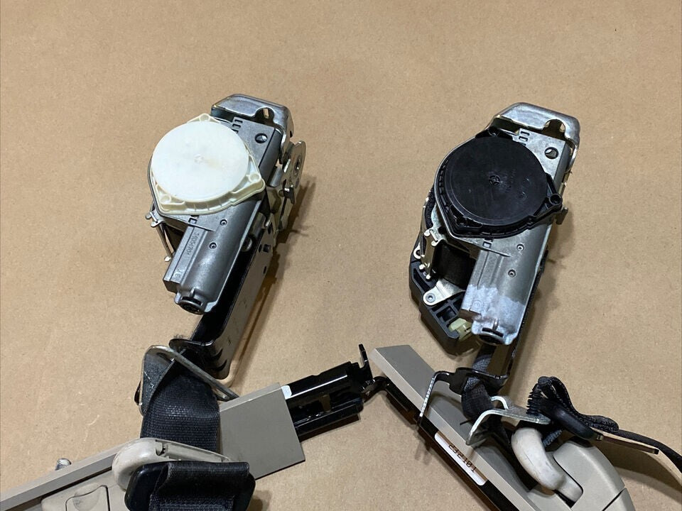 11-13 Fiesta Front Left Driver Right Passenger Seat Belt Retractor Assembly Set