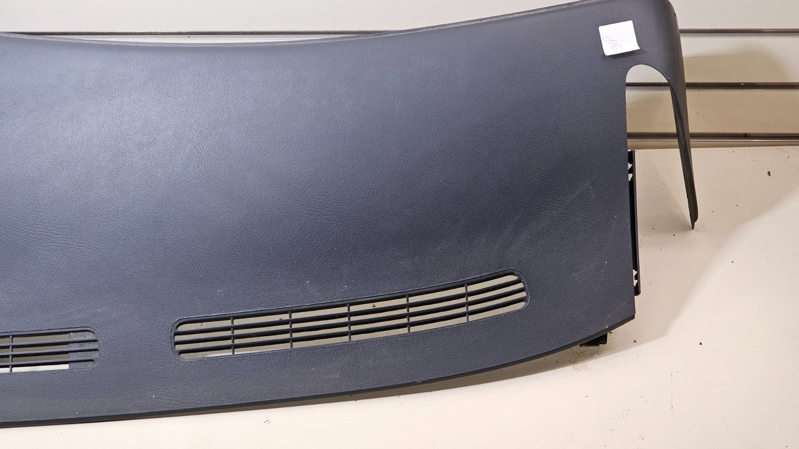🔥99-06 SILVERADO SIERRA TAHOE Upper Cap Cover Top Dashboard Pad GRAPHITE DP1