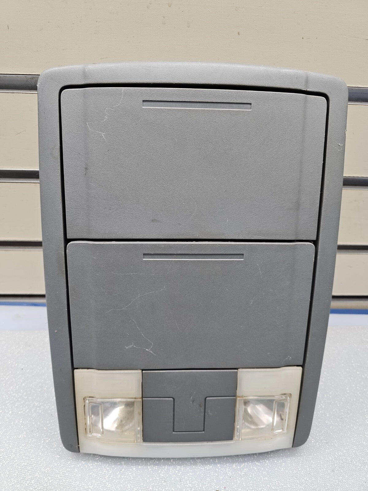 🔥09-14Ford F150 Expedition Ceiling Overhead Console Dome Map Light Storage Gray