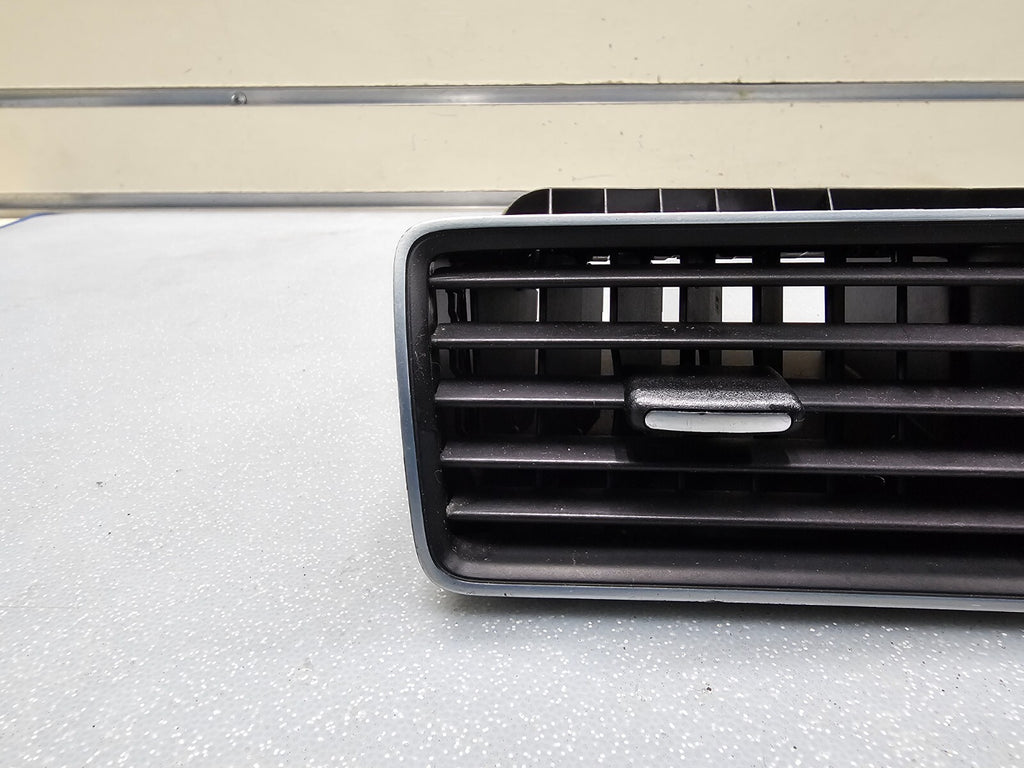 🔥2012 - 2015 Volkswagen Passat Dash Center Air Vents OEM