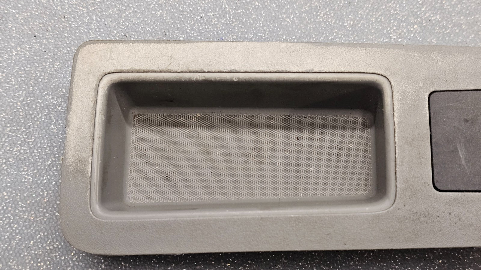 07-11 Charger Dakota Chrysler 200 300 Right Passenger Power Window Switch Gray