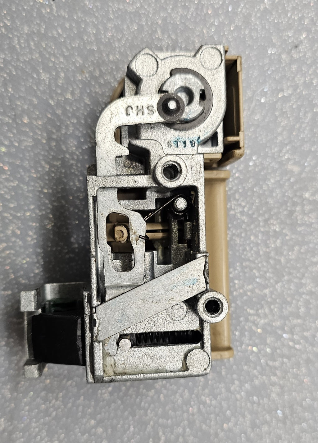 🔥05-10 Honda Odyssey Glove Box Compartment Handle Latch Lock Assembly TAN OEM